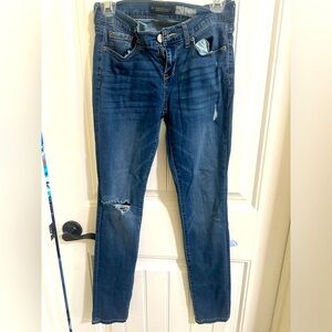 Aeropostale Distressed Skinny Jeans.